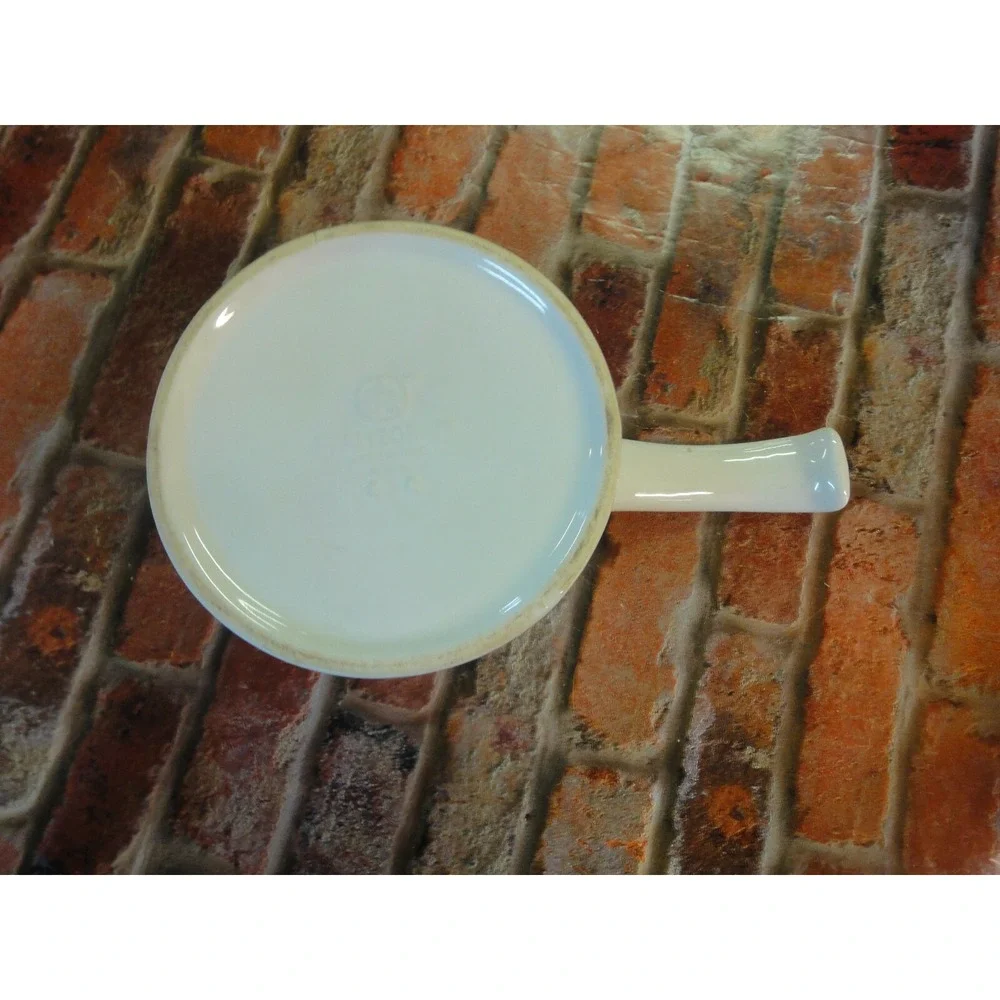 pfaltzgraff USA handled bowl with spout‎ gravy bowl  sauce ?